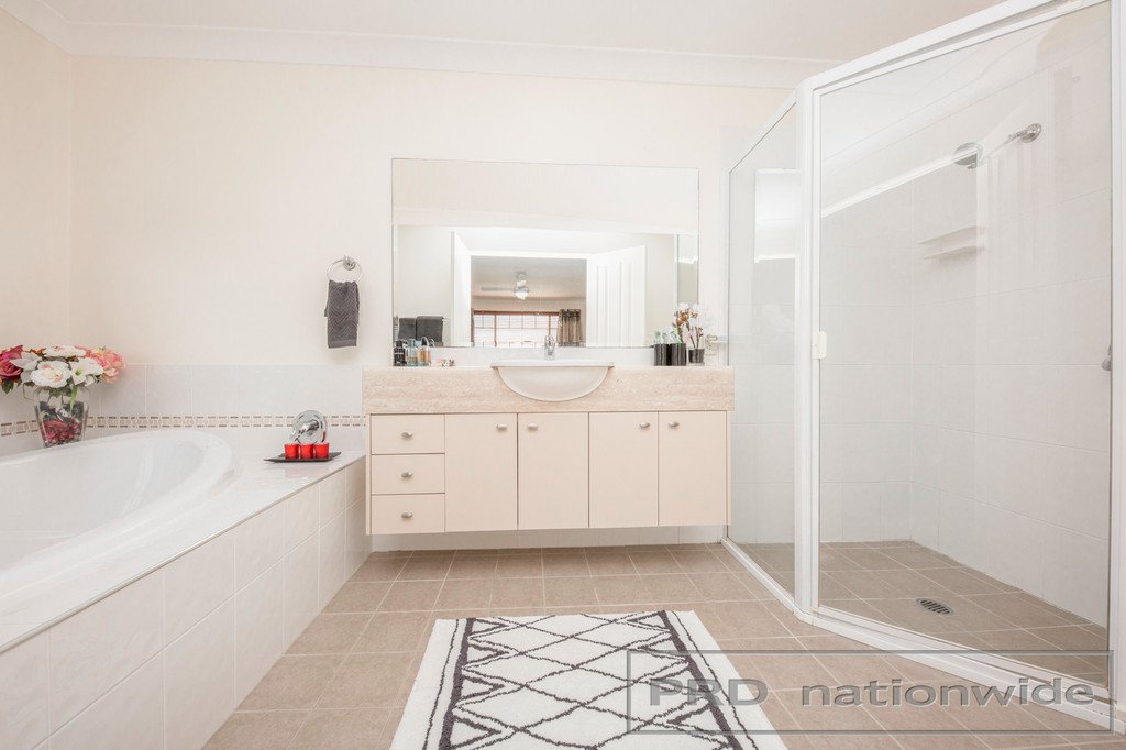 27 Forbes Cres  HEDDON GRETA 4