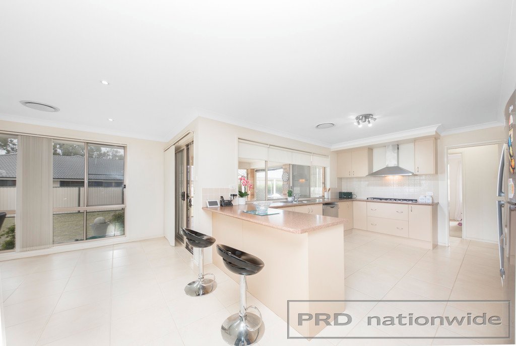 27 Forbes Cres  HEDDON GRETA 9