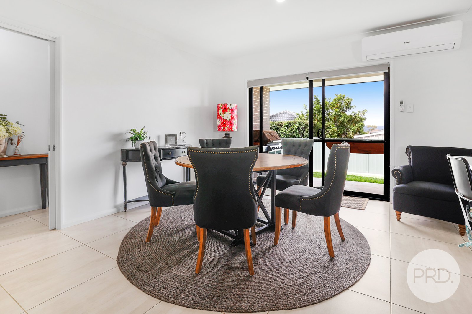 2/7 Gabriella Way TAMWORTH 7