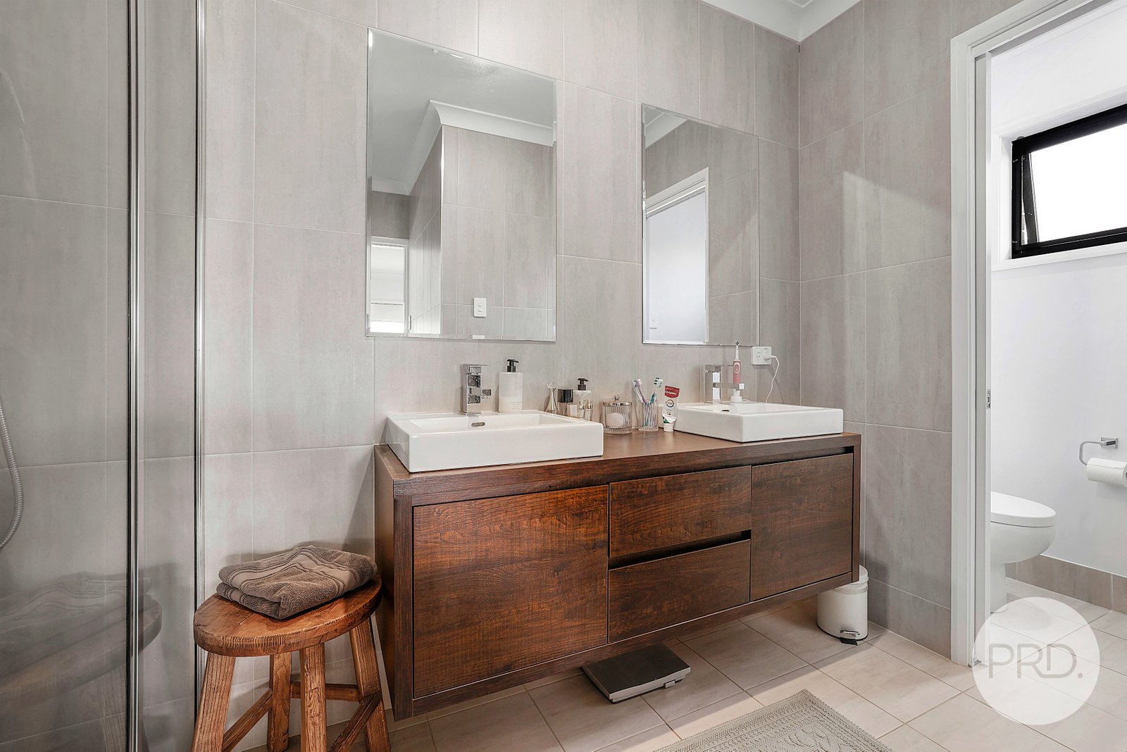 2/7 Gabriella Way TAMWORTH 10