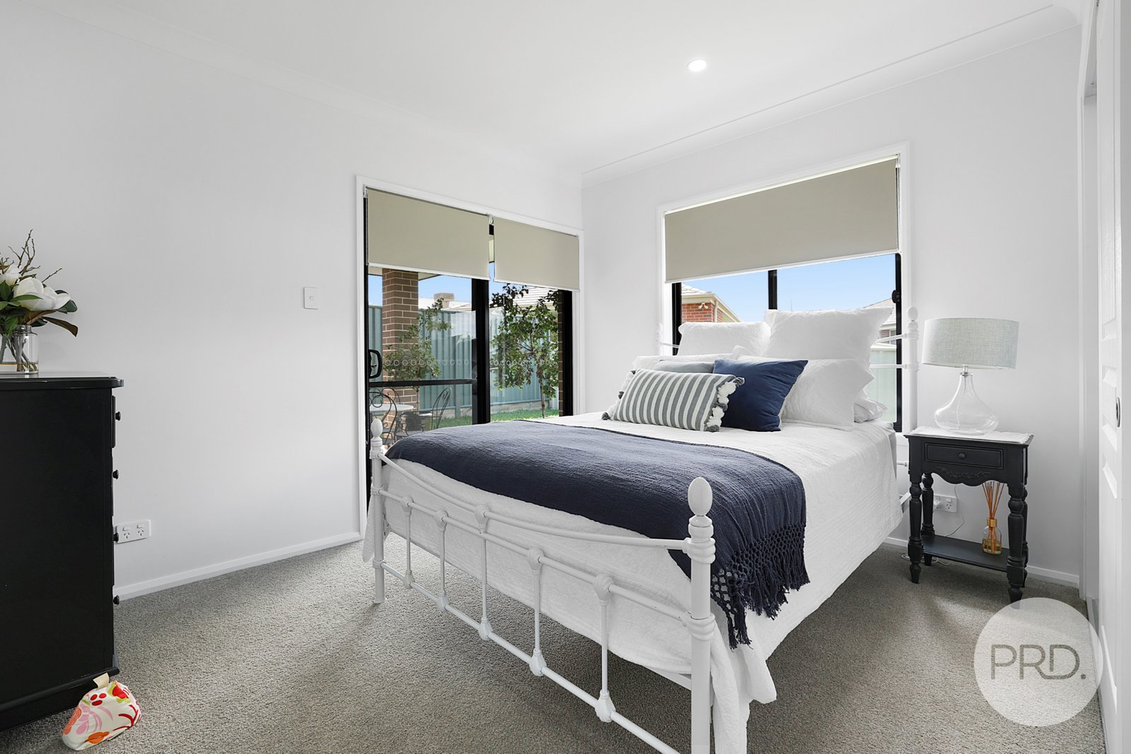 2/7 Gabriella Way TAMWORTH 11