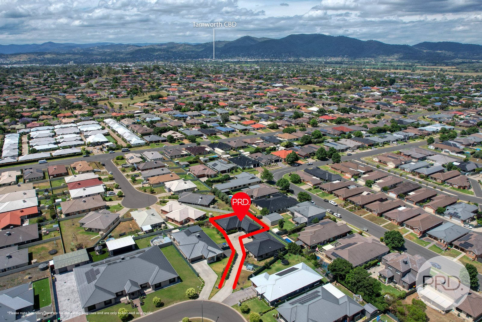 2/7 Gabriella Way TAMWORTH 20