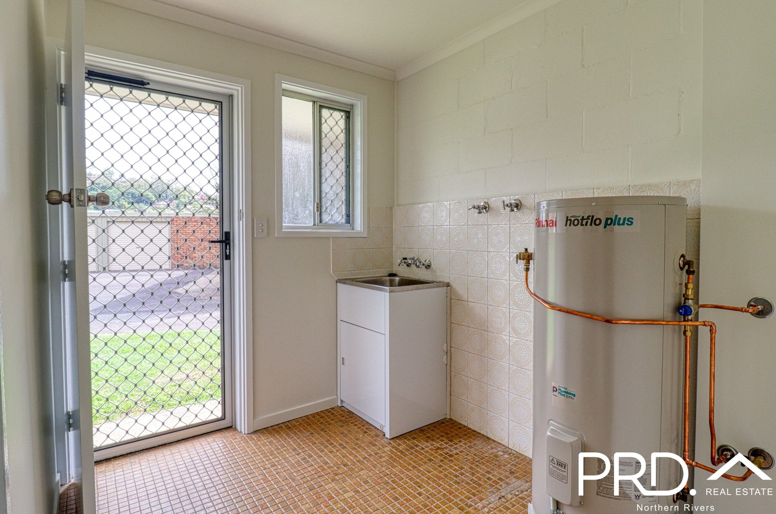 2/7 Gail Place EAST LISMORE 8