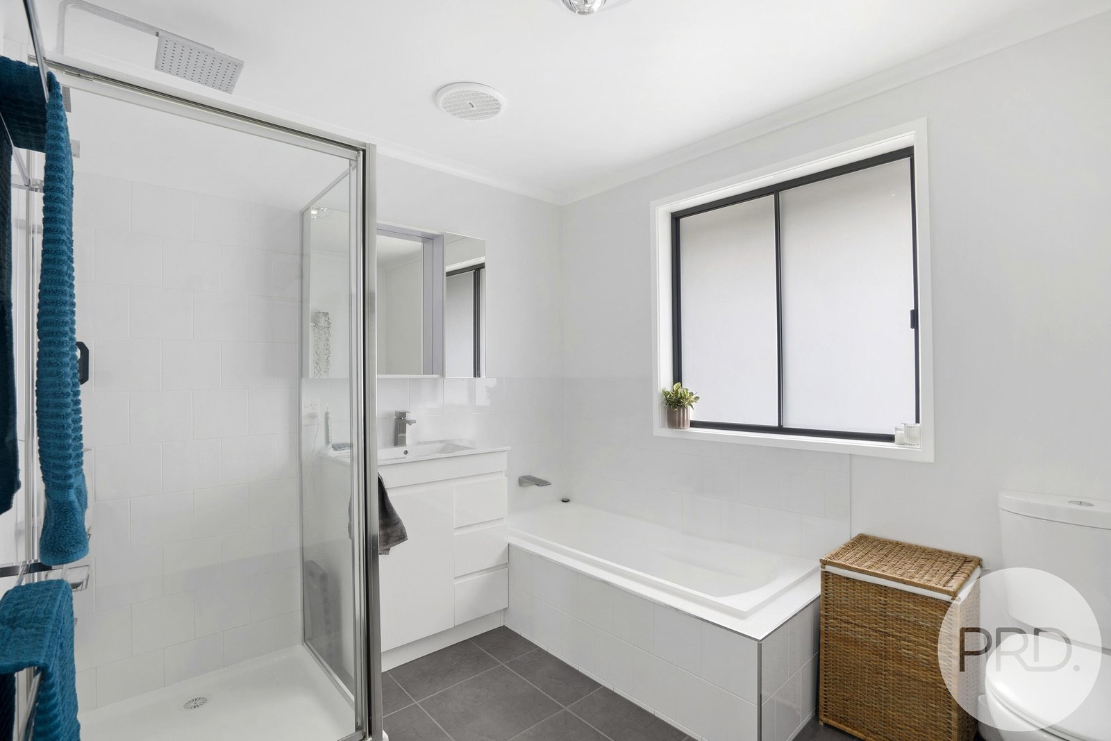 27 Glebe Hill Road HOWRAH 13