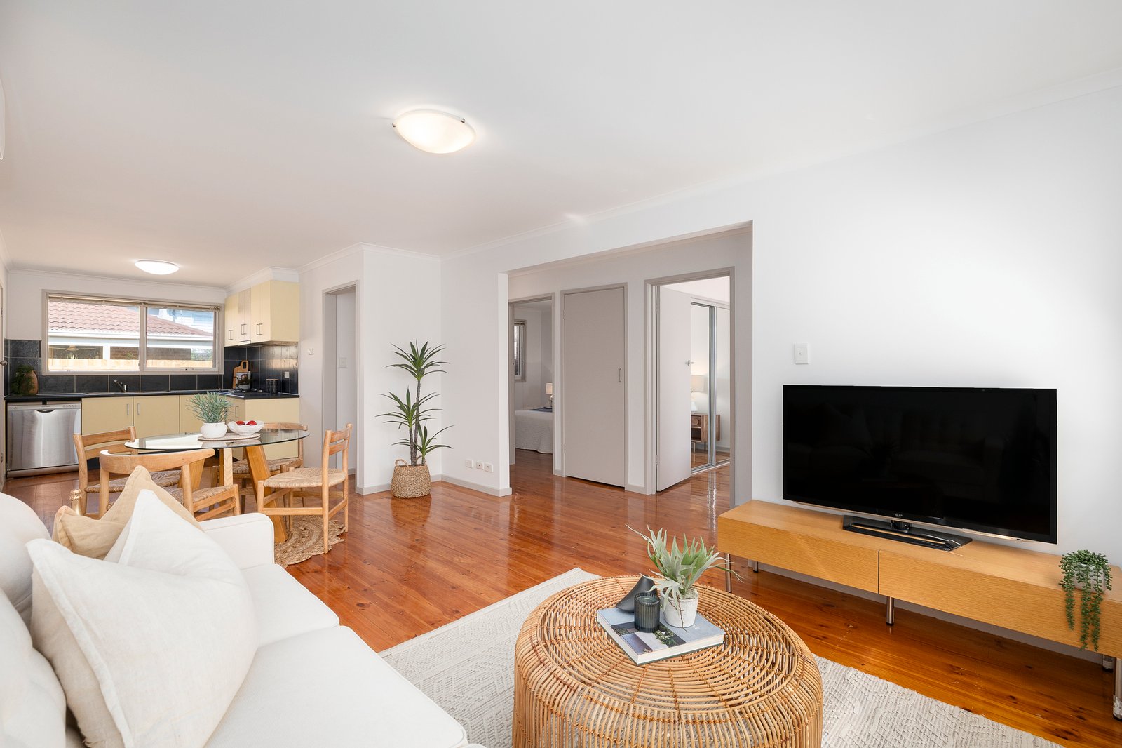 Gallery: 2/7 Glenola Road