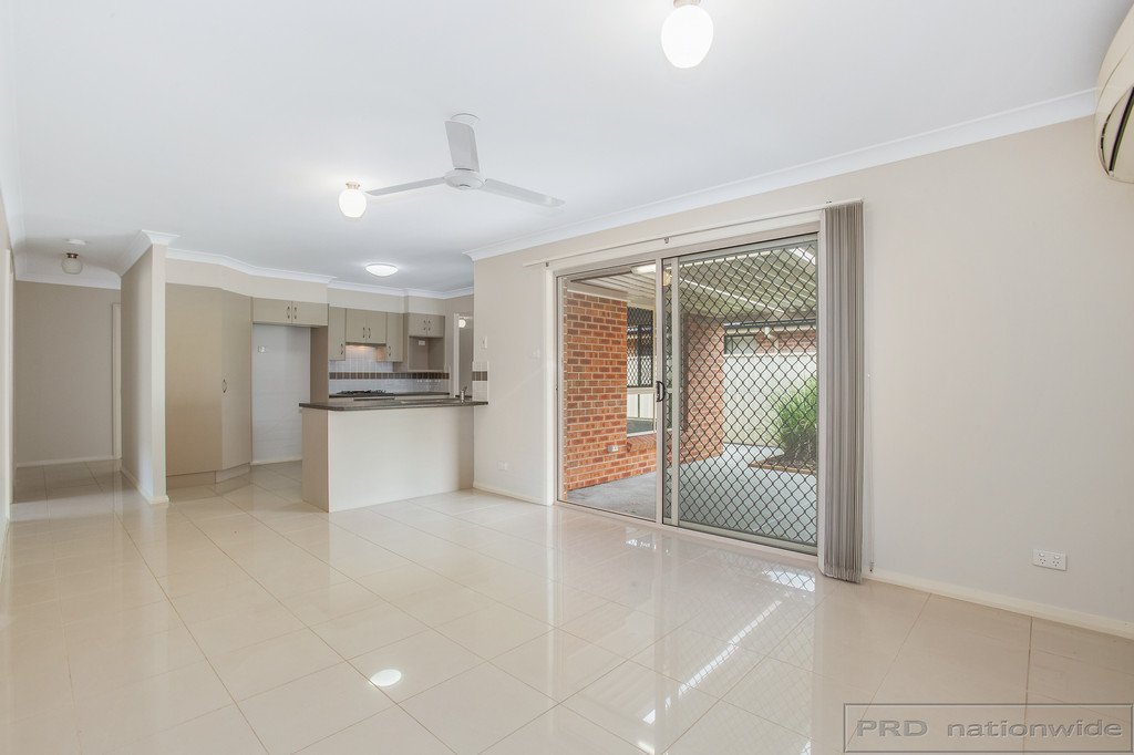 27 Golden Wattle Crescent THORNTON 6