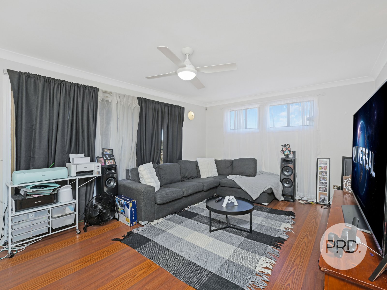 27 Goodsell Street MINTO 10