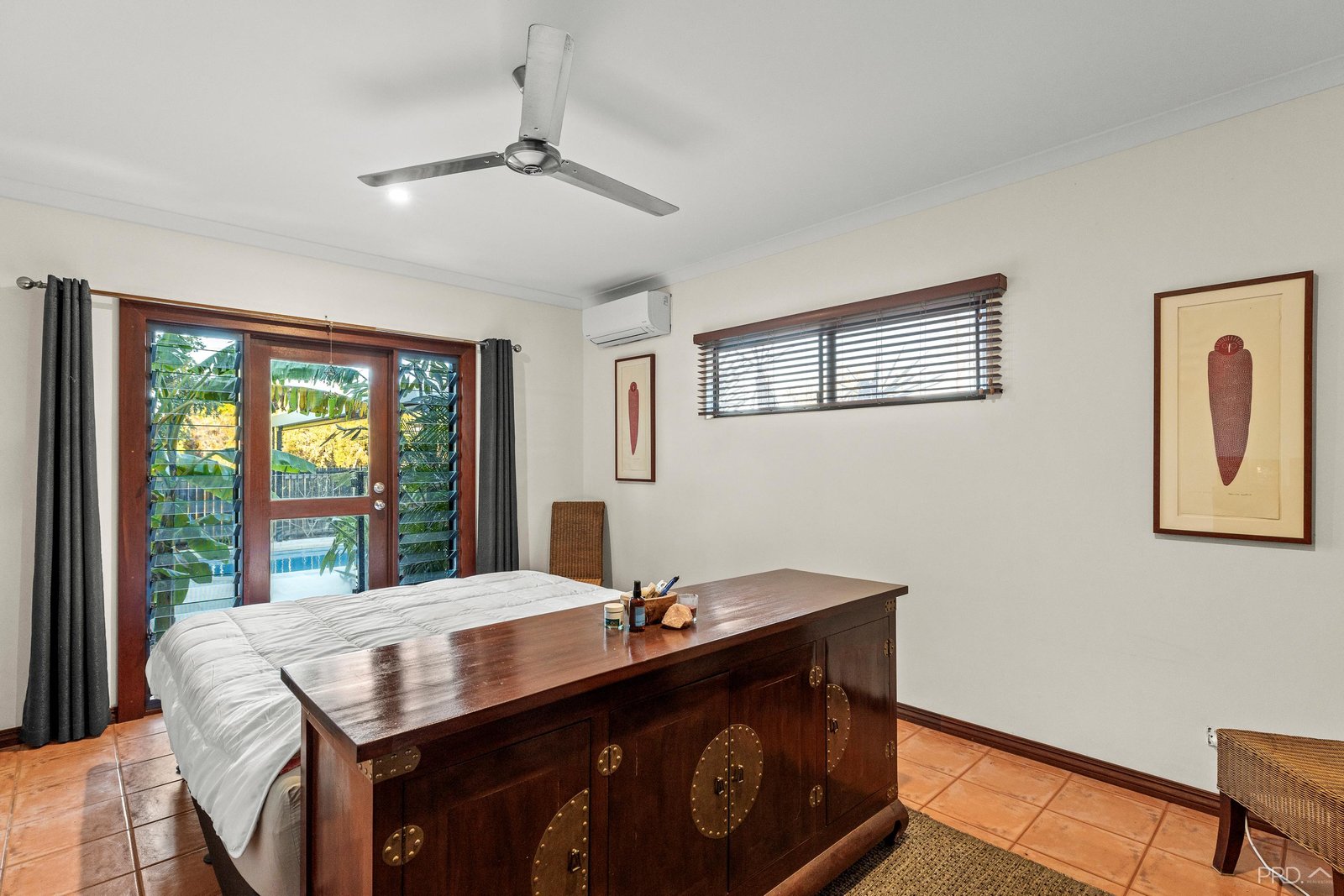 27 Goshawk Loop DJUGUN 11