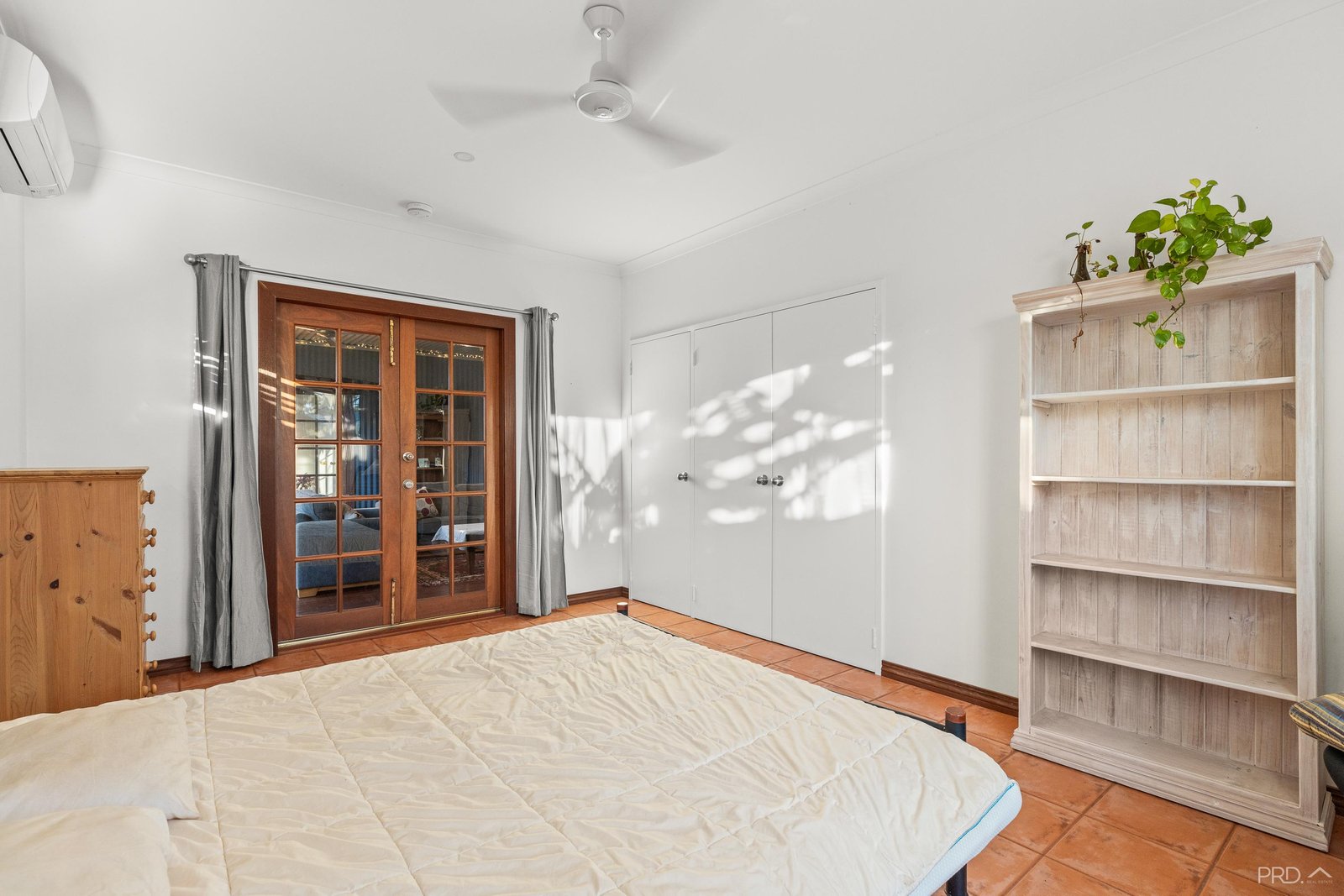 27 Goshawk Loop DJUGUN 14