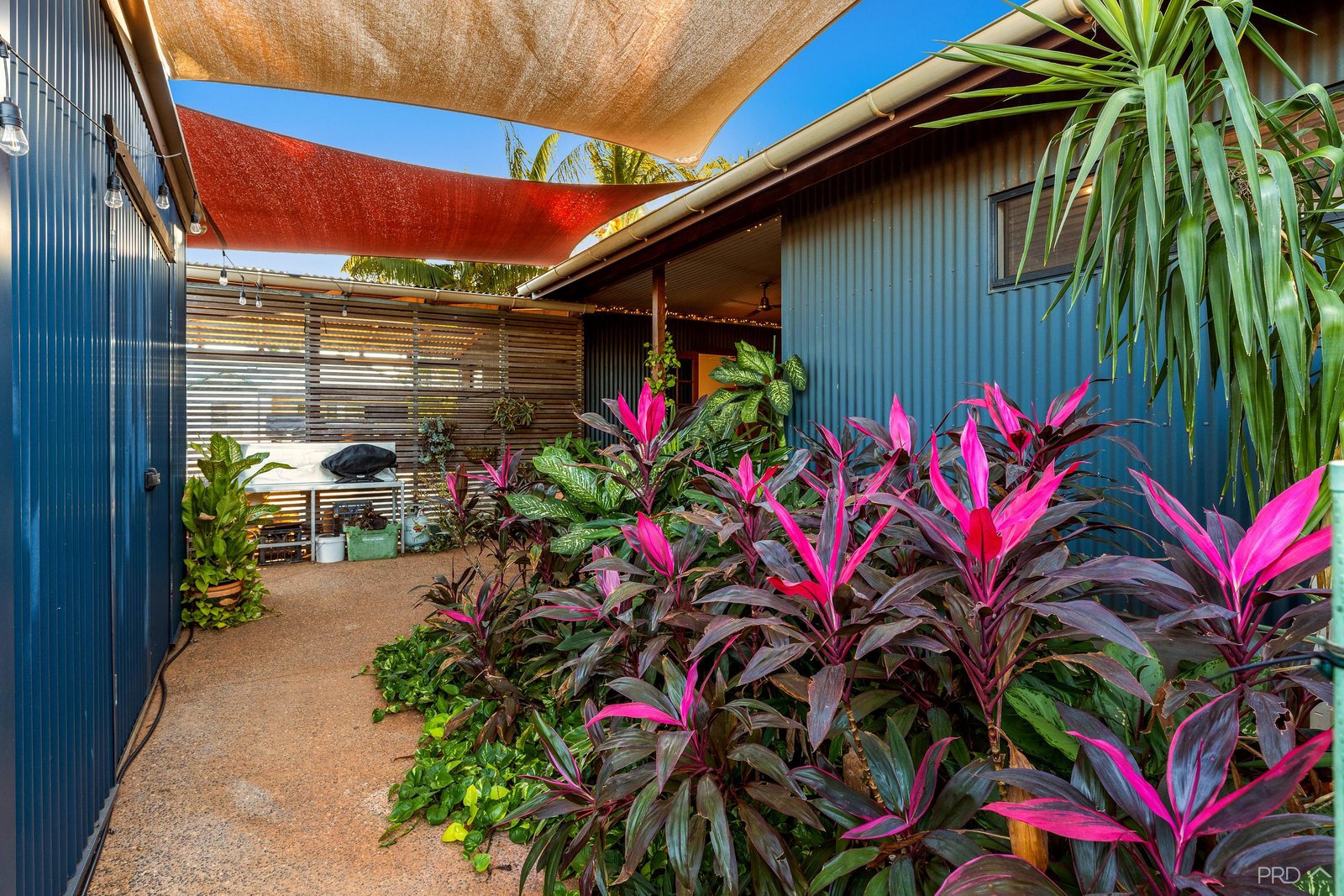 27 Goshawk Loop DJUGUN 29