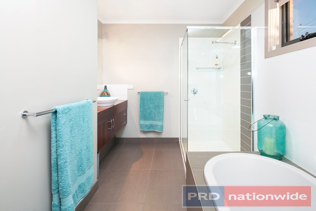 27 Gracefield Drive BROWN HILL 5