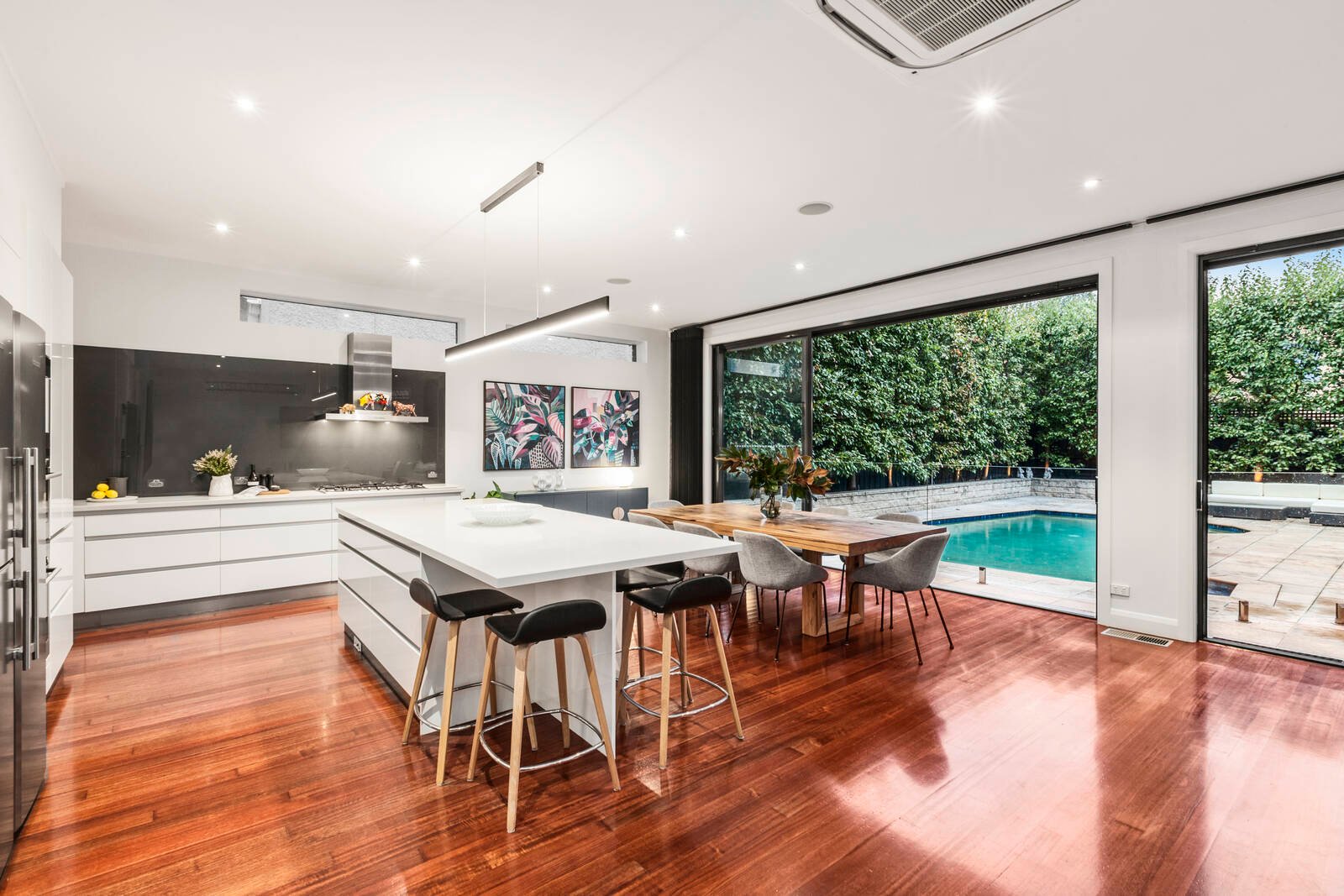 Gallery: 27 Grandview Road