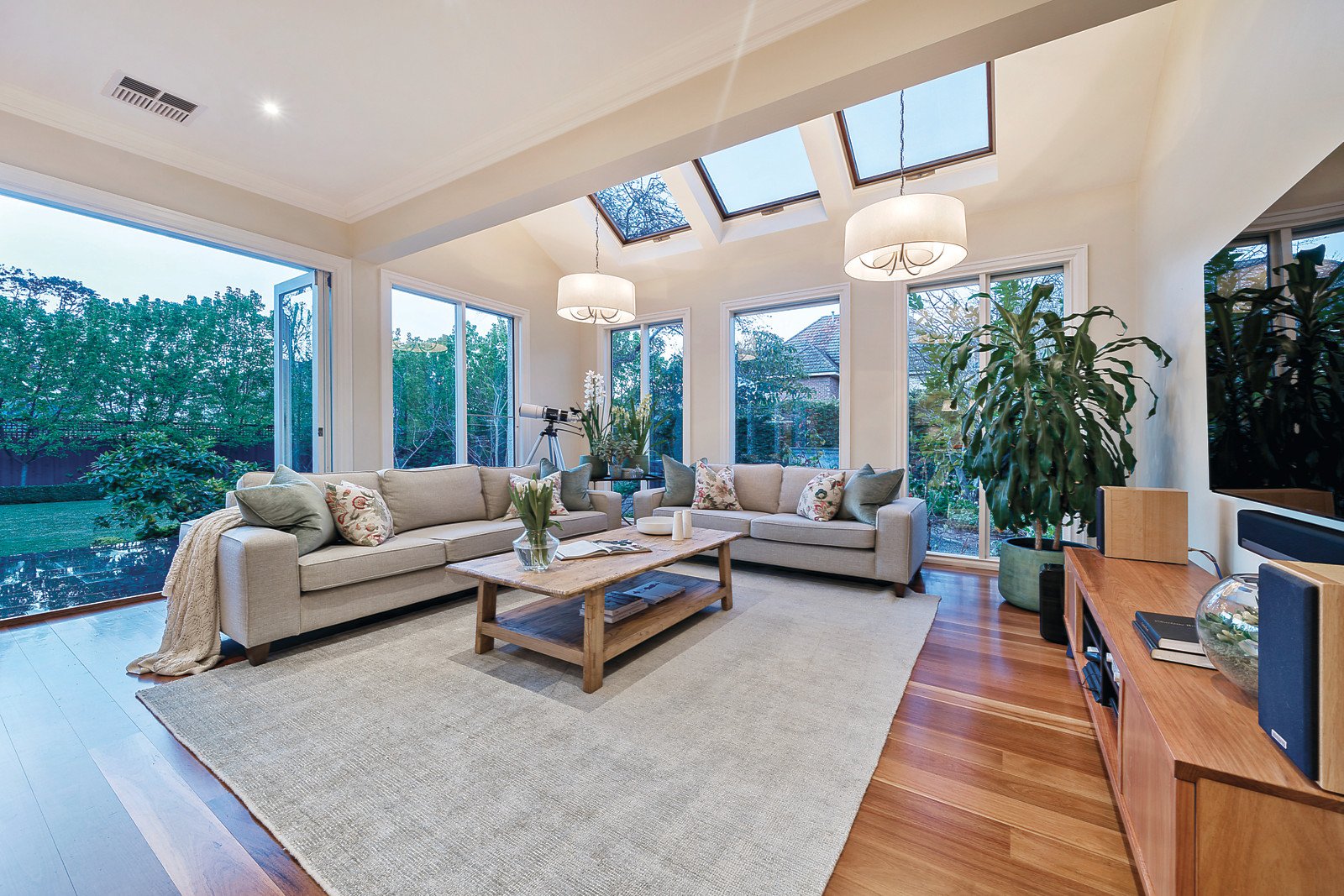 27 Grange Road, Kew, VIC