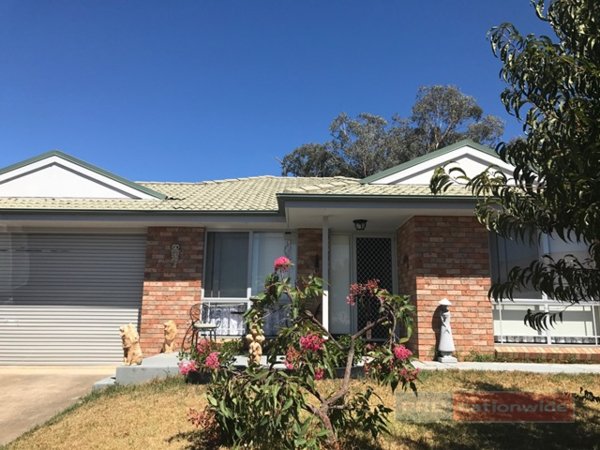 27 Harris Street TUMUT 14