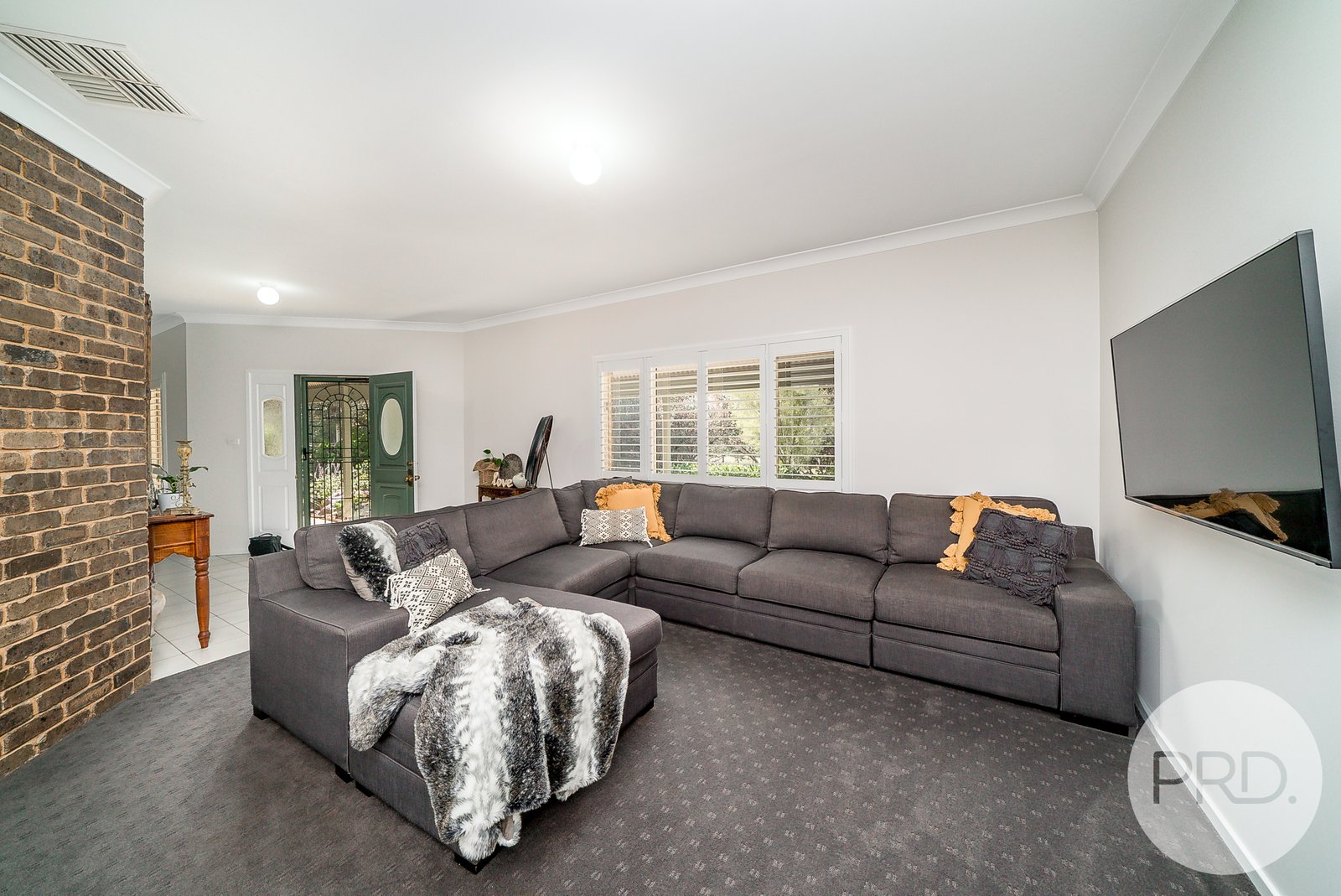 27 Henschke Avenue SAN ISIDORE 11