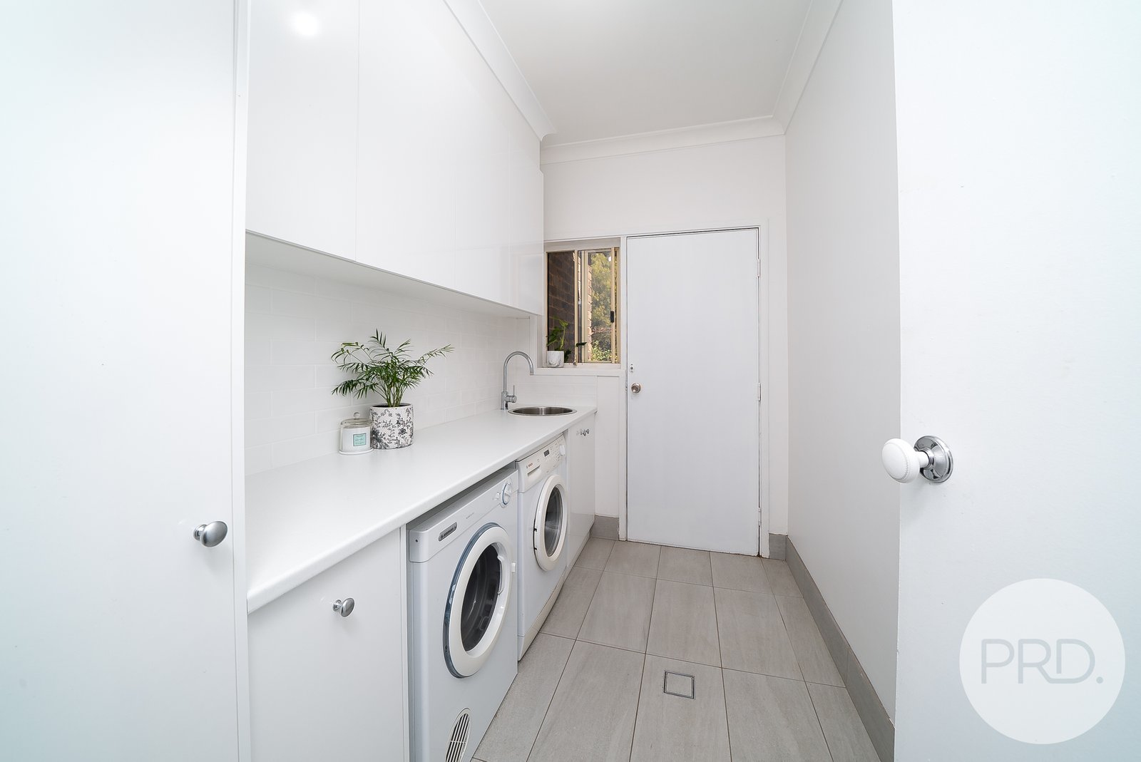 27 Henschke Avenue SAN ISIDORE 21