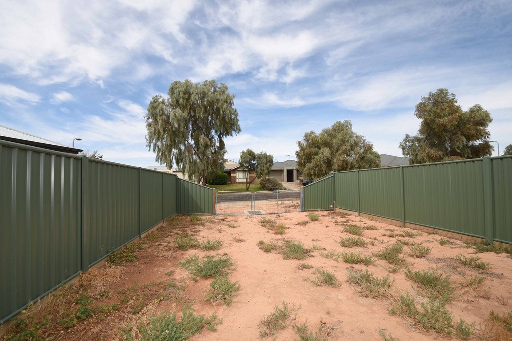 27 Herston Drive MILDURA 4