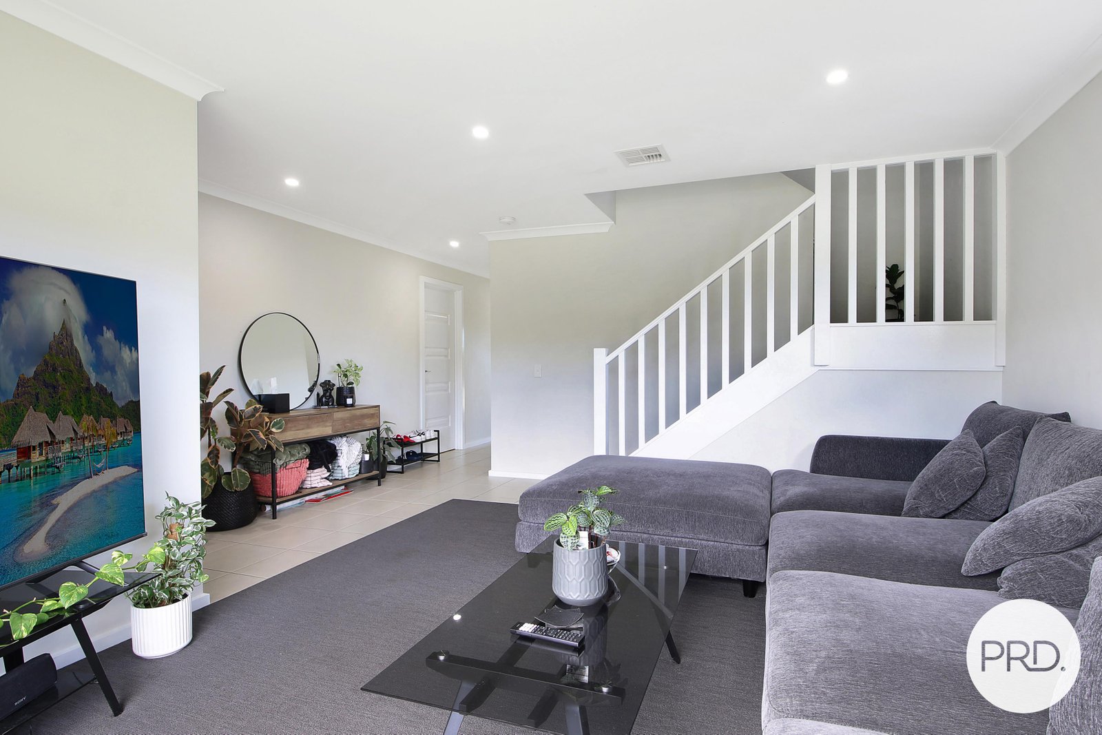 27 Hickory Street THURGOONA 4
