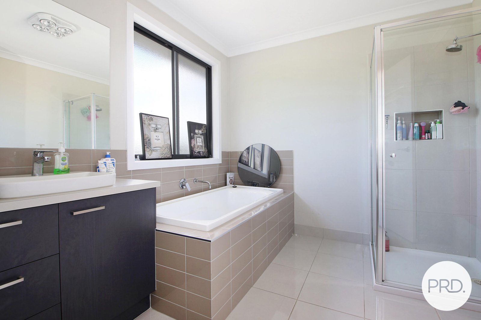27 Hickory Street THURGOONA 11