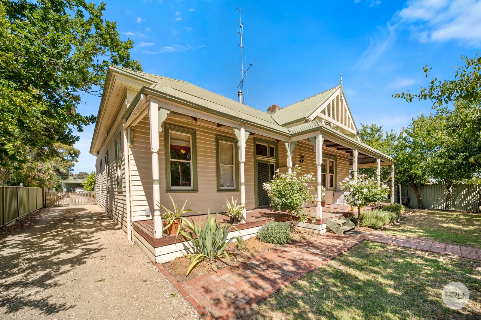 27 High Street HEATHCOTE 1