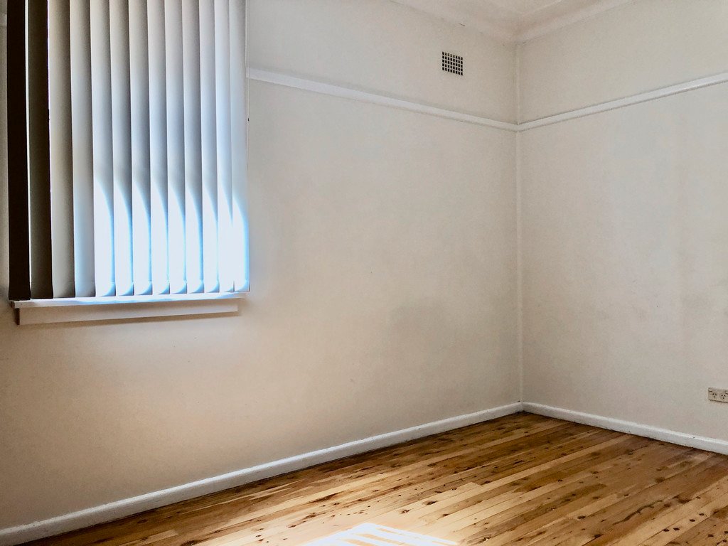 27 Hodgkinson Street PANANIA 5