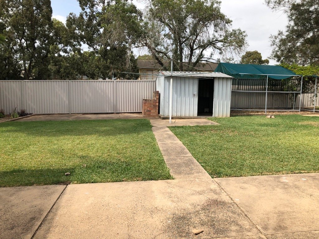 27 Hodgkinson Street PANANIA 9