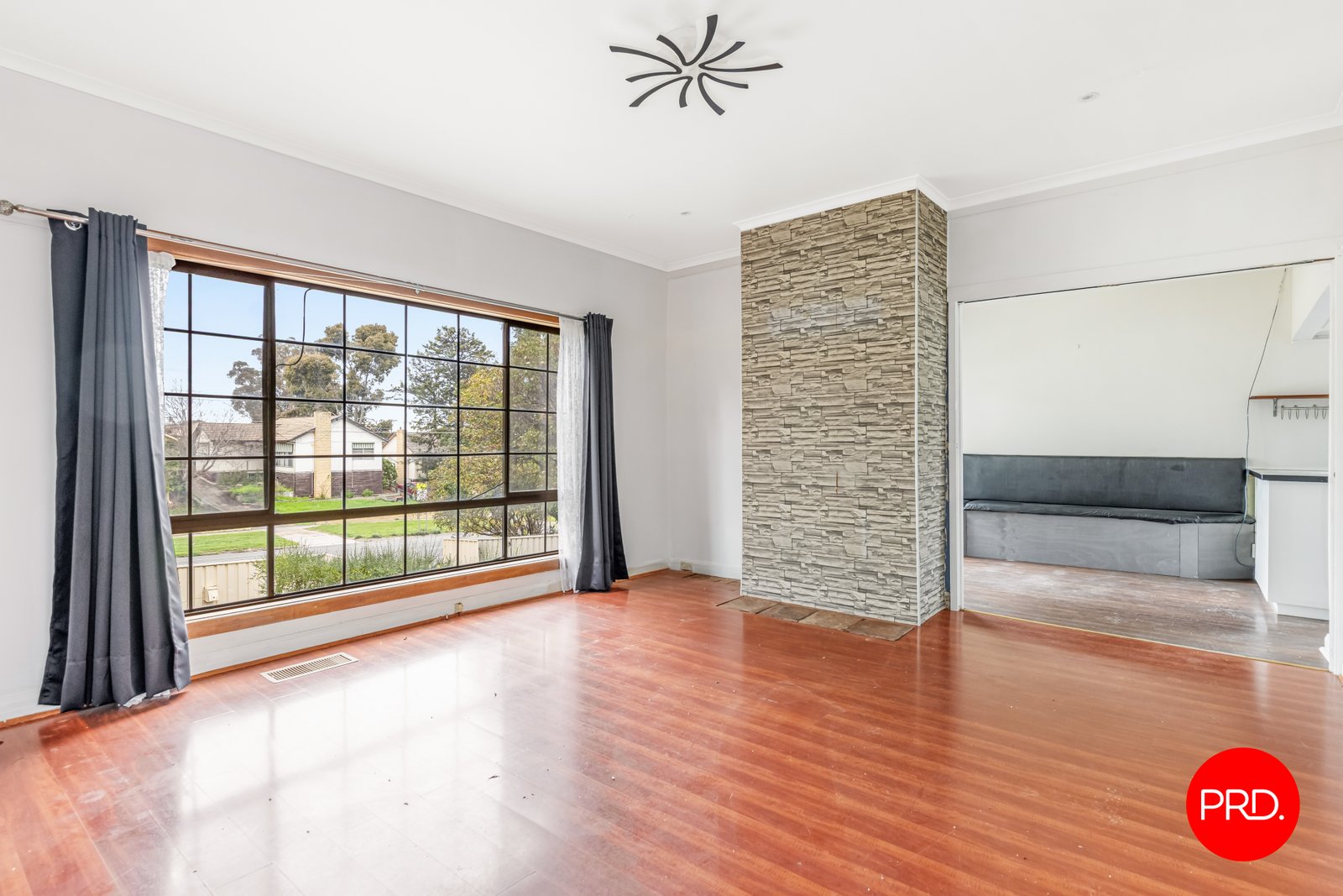 27 Holmes Road LONG GULLY 5