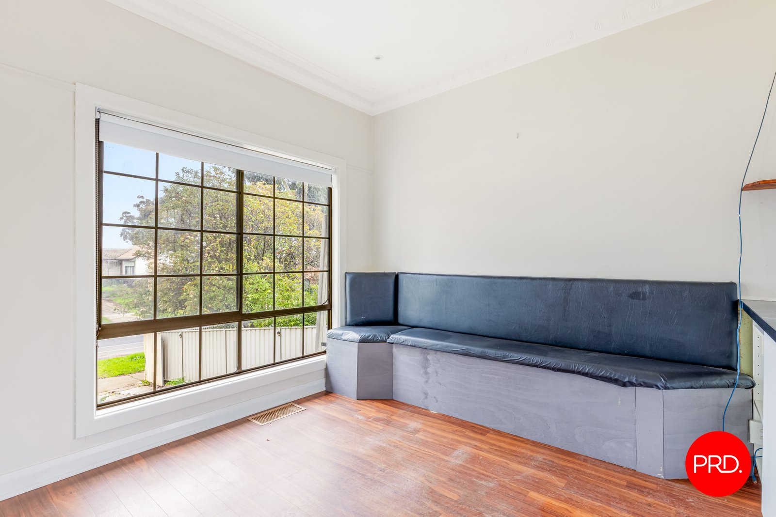 27 Holmes Road LONG GULLY 7