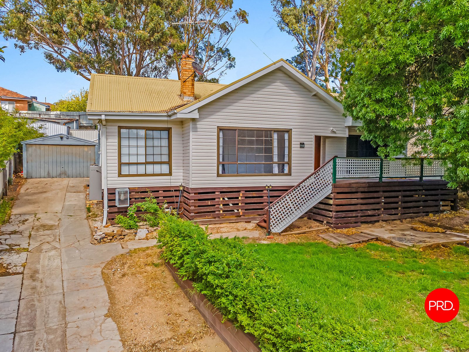 27 Holmes Road LONG GULLY 3