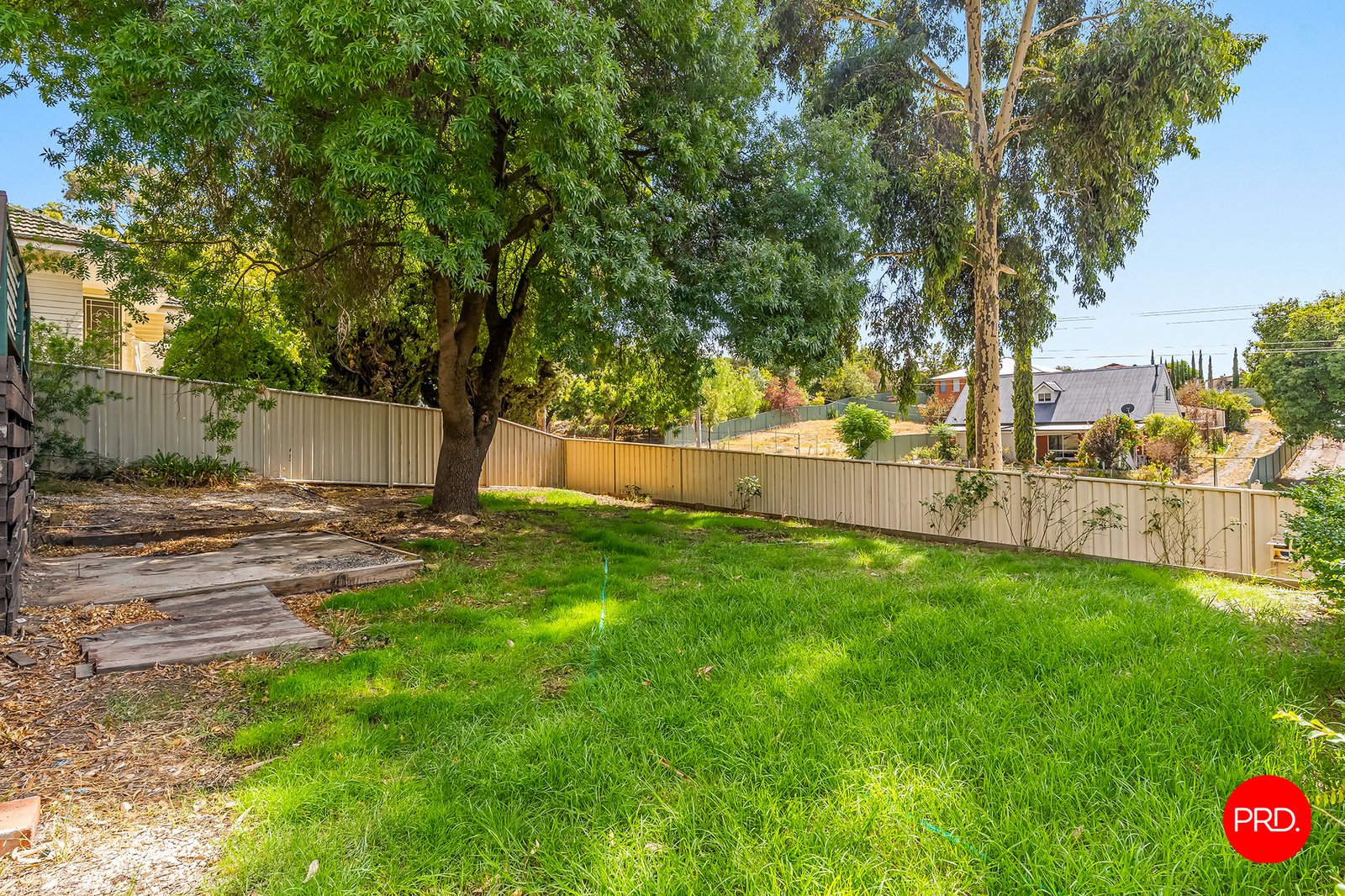 27 Holmes Road LONG GULLY 12