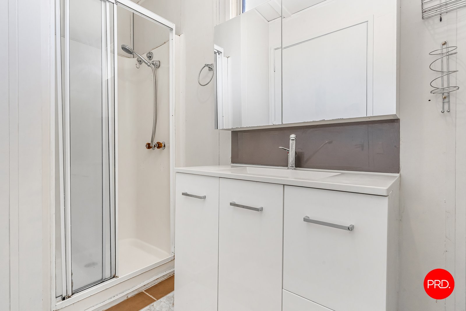27 Holmes Road LONG GULLY 19