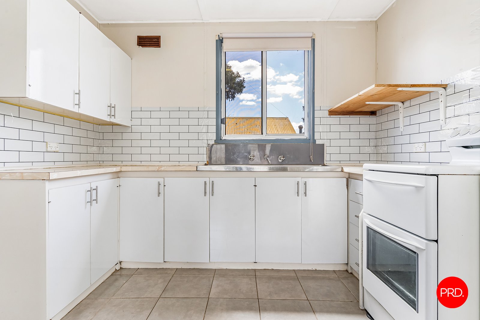 27 Holmes Road LONG GULLY 20
