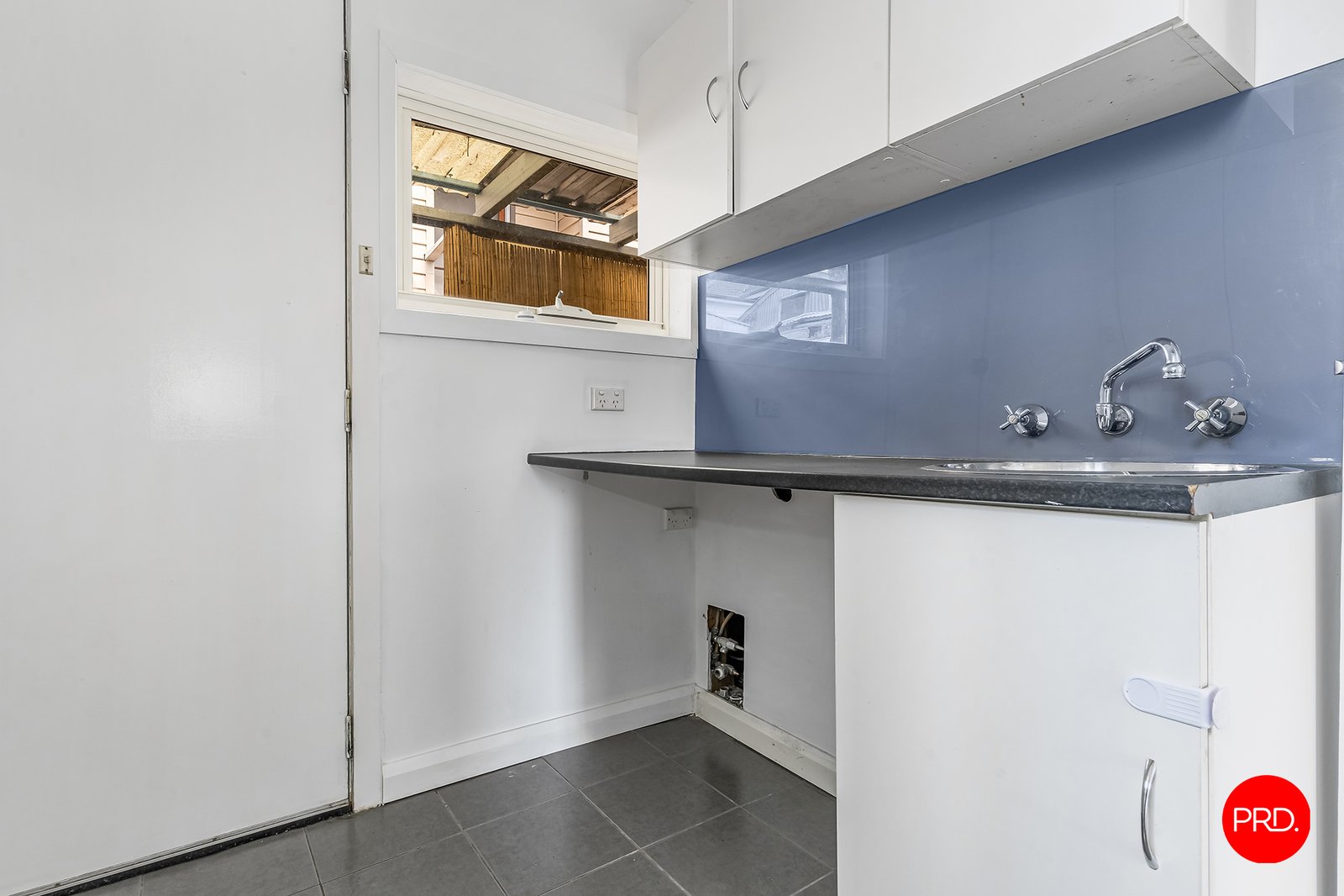 27 Holmes Road LONG GULLY 21