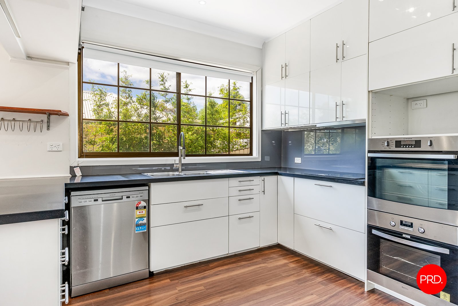 27 Holmes Road LONG GULLY 22