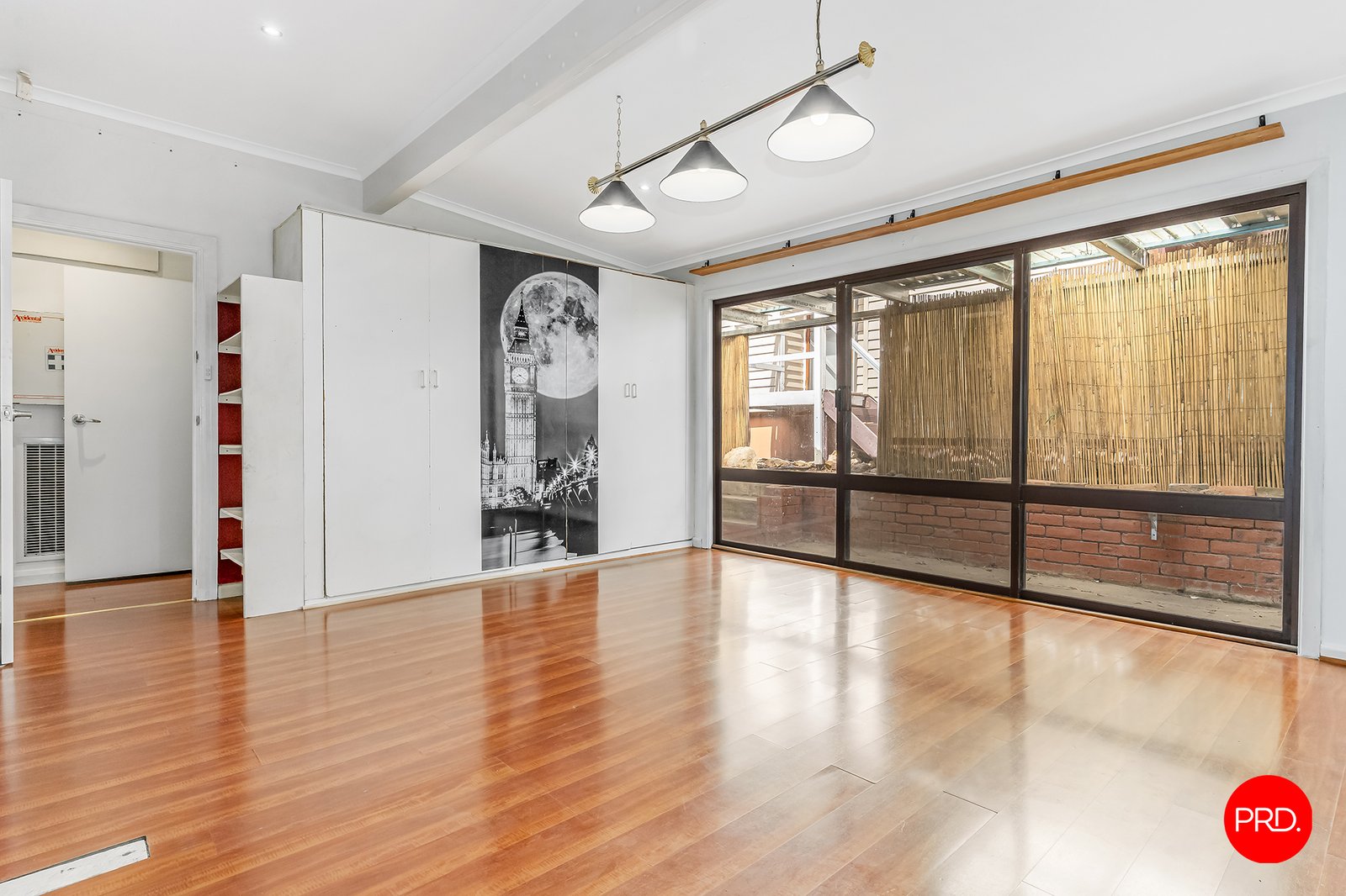 27 Holmes Road LONG GULLY 29