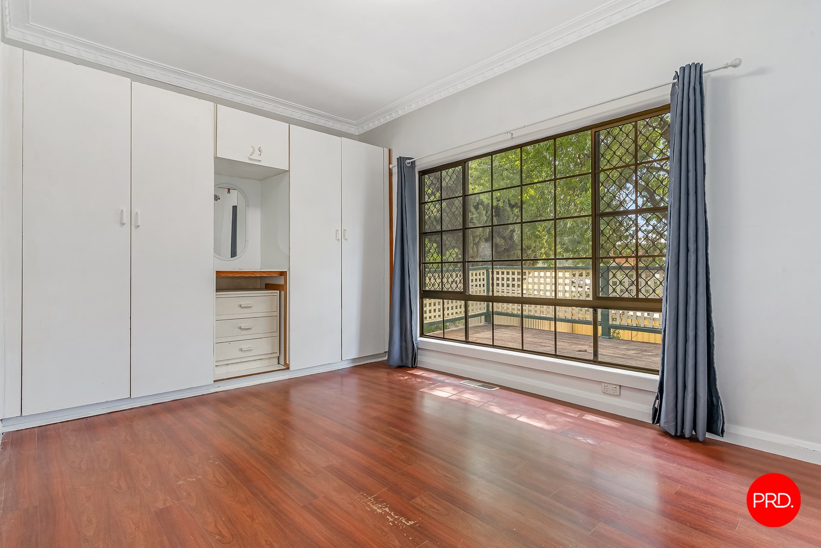 27 Holmes Road LONG GULLY 31