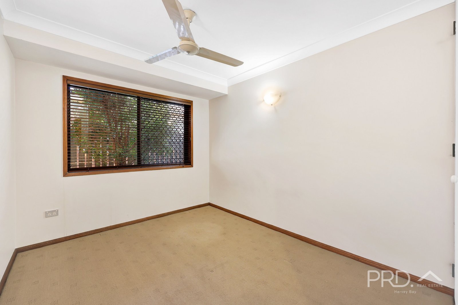 27 Honeysuckle Avenue KAWUNGAN 9