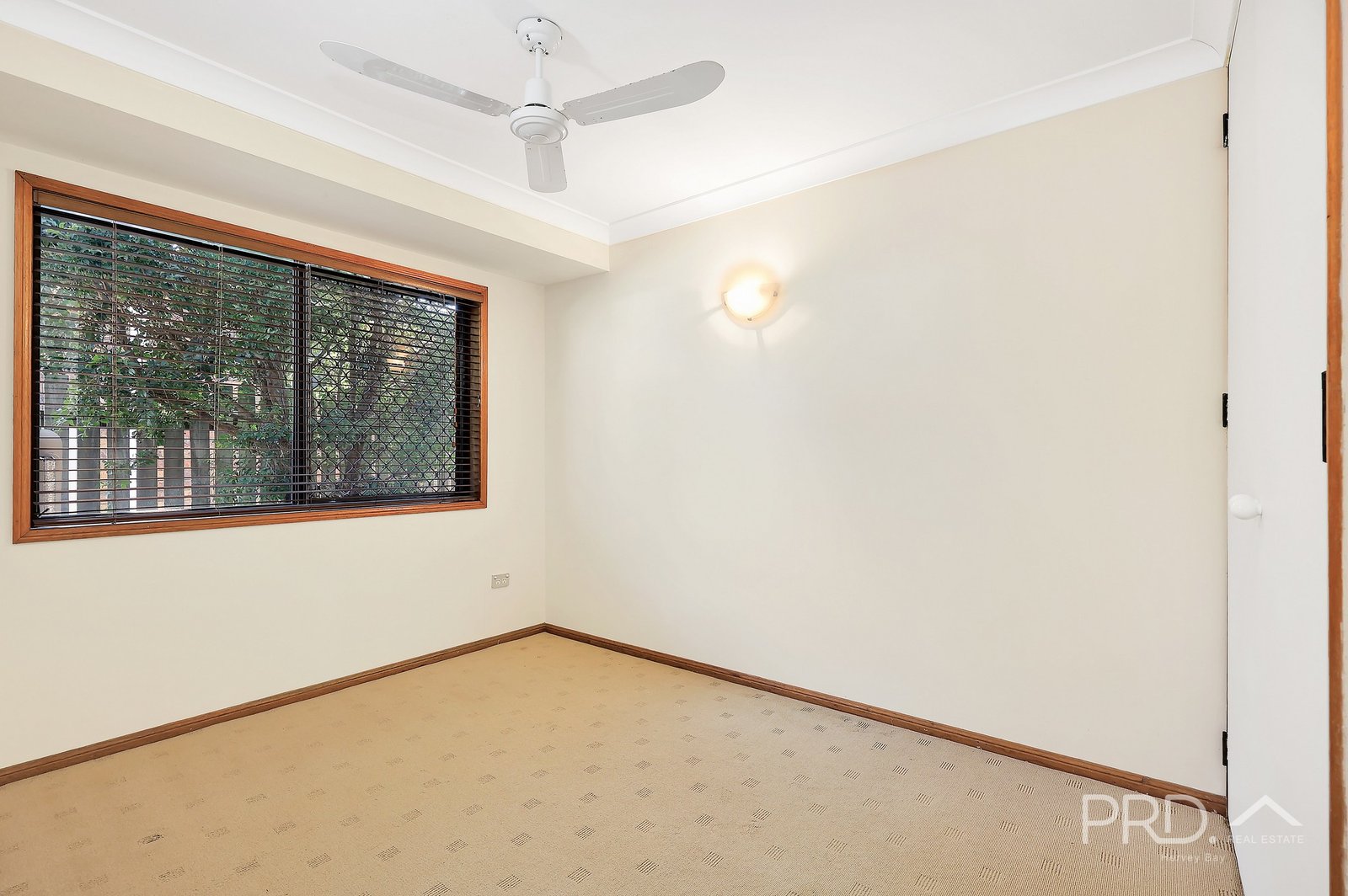 27 Honeysuckle Avenue KAWUNGAN 11