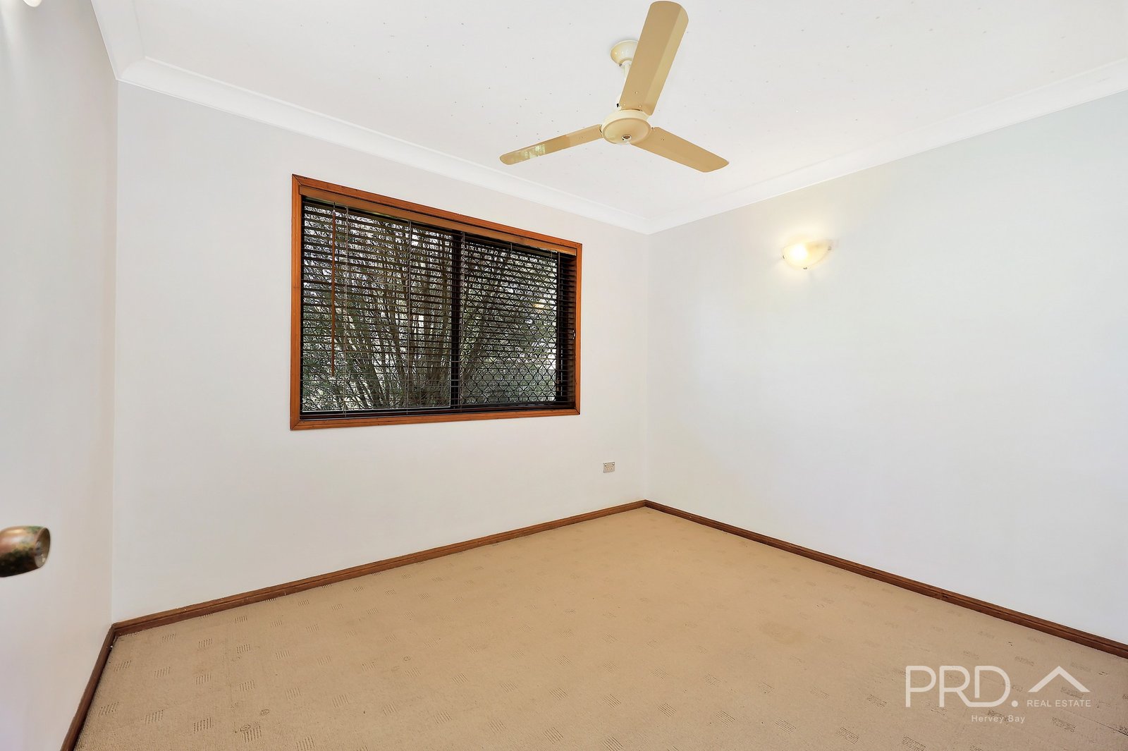 27 Honeysuckle Avenue KAWUNGAN 12