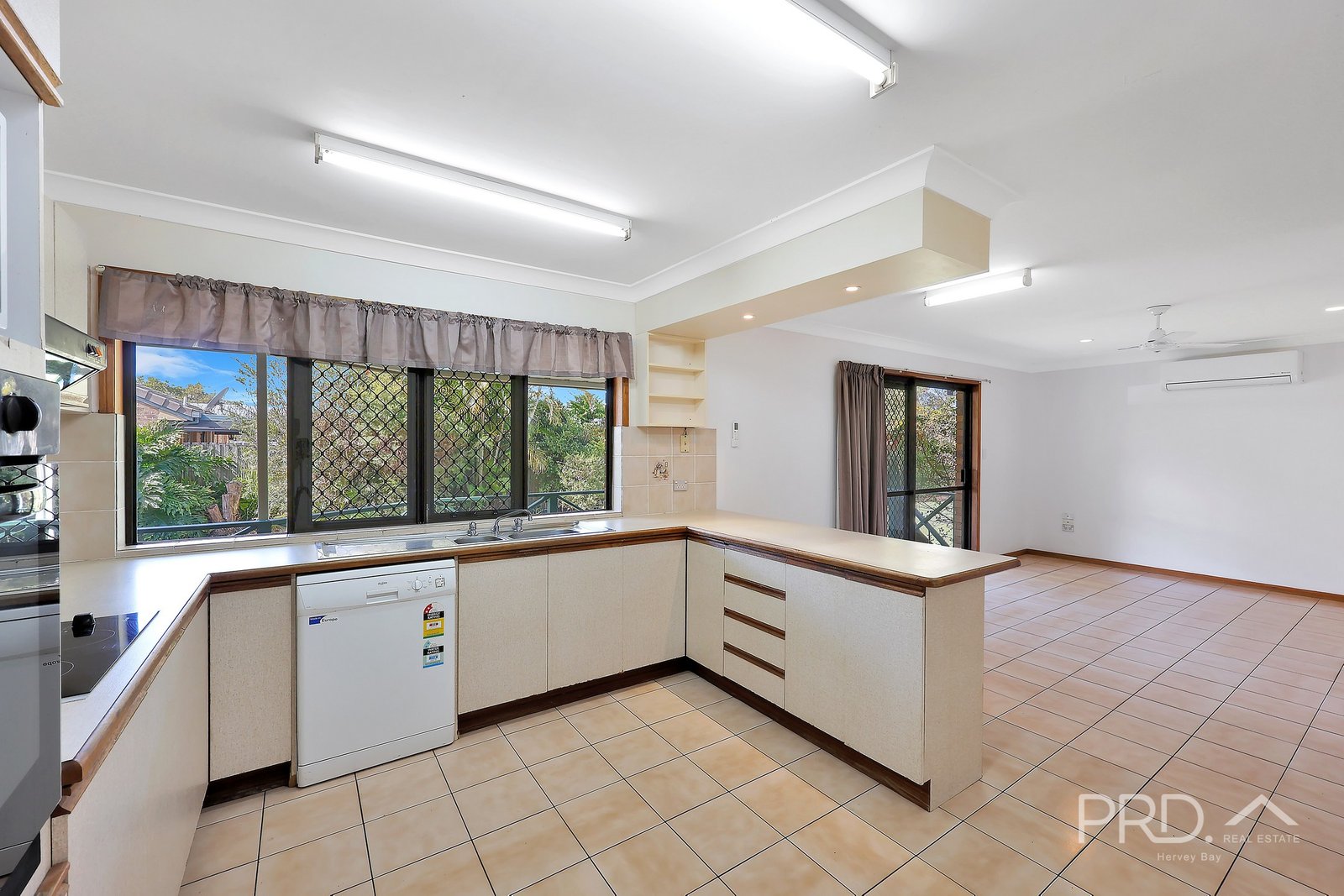27 Honeysuckle Avenue KAWUNGAN 14