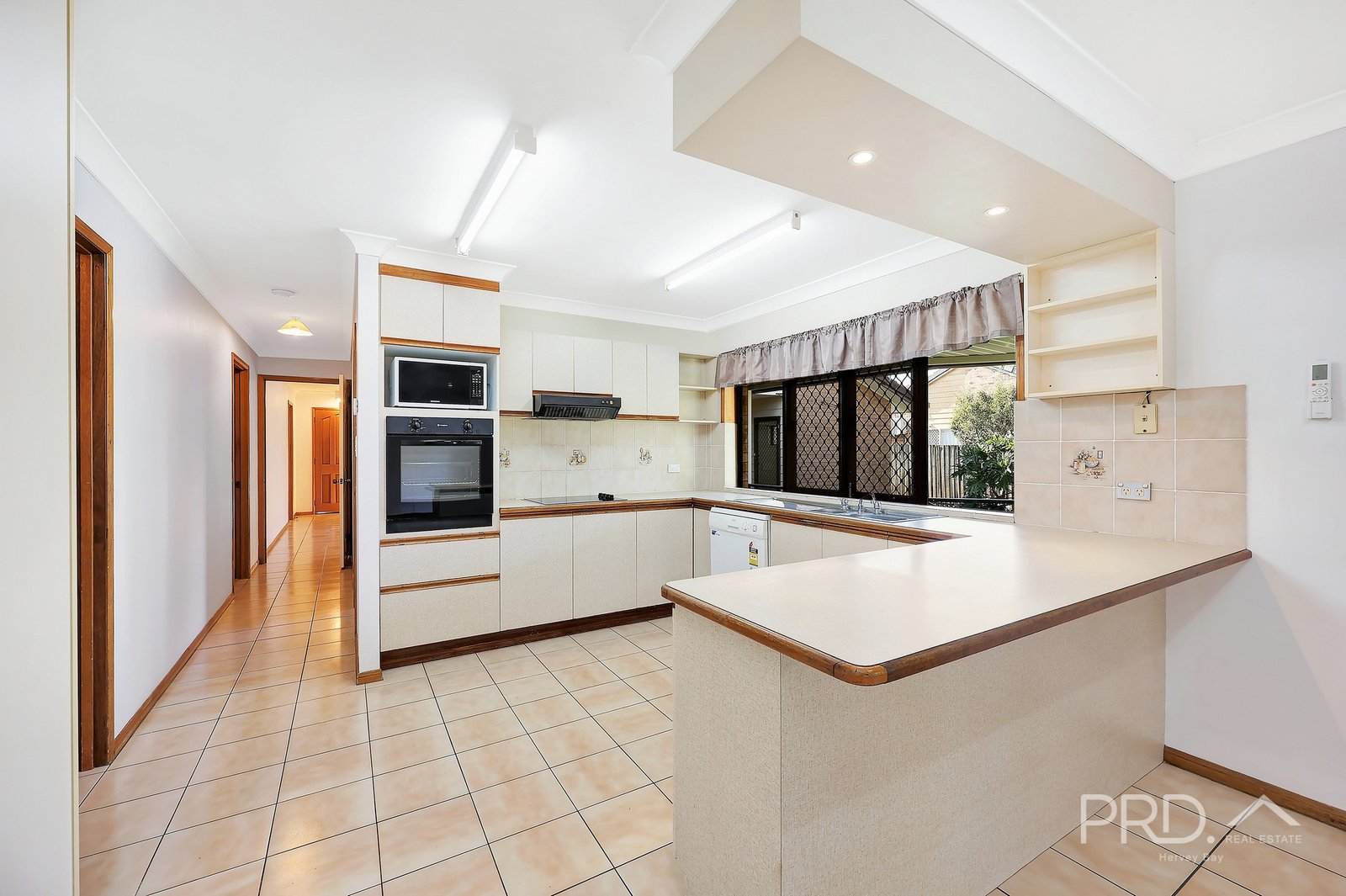 27 Honeysuckle Avenue KAWUNGAN 16