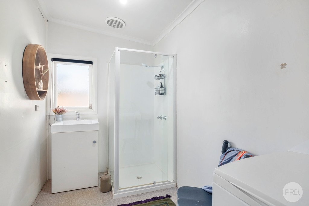 27 Howrah Road HOWRAH 7