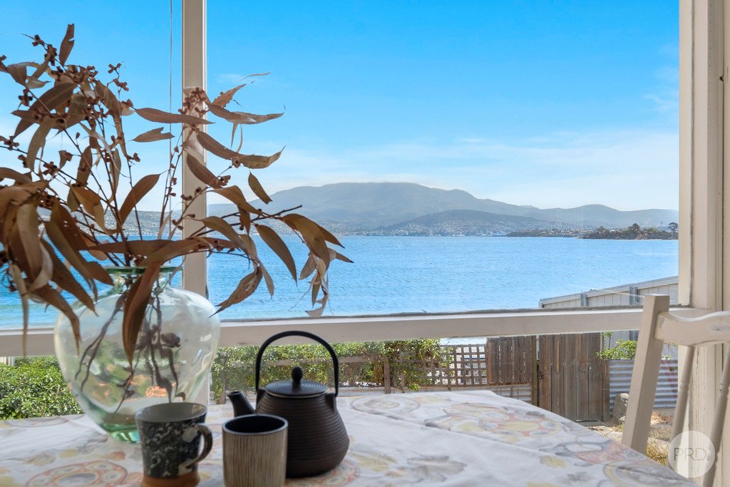 27 Howrah Road HOWRAH 12