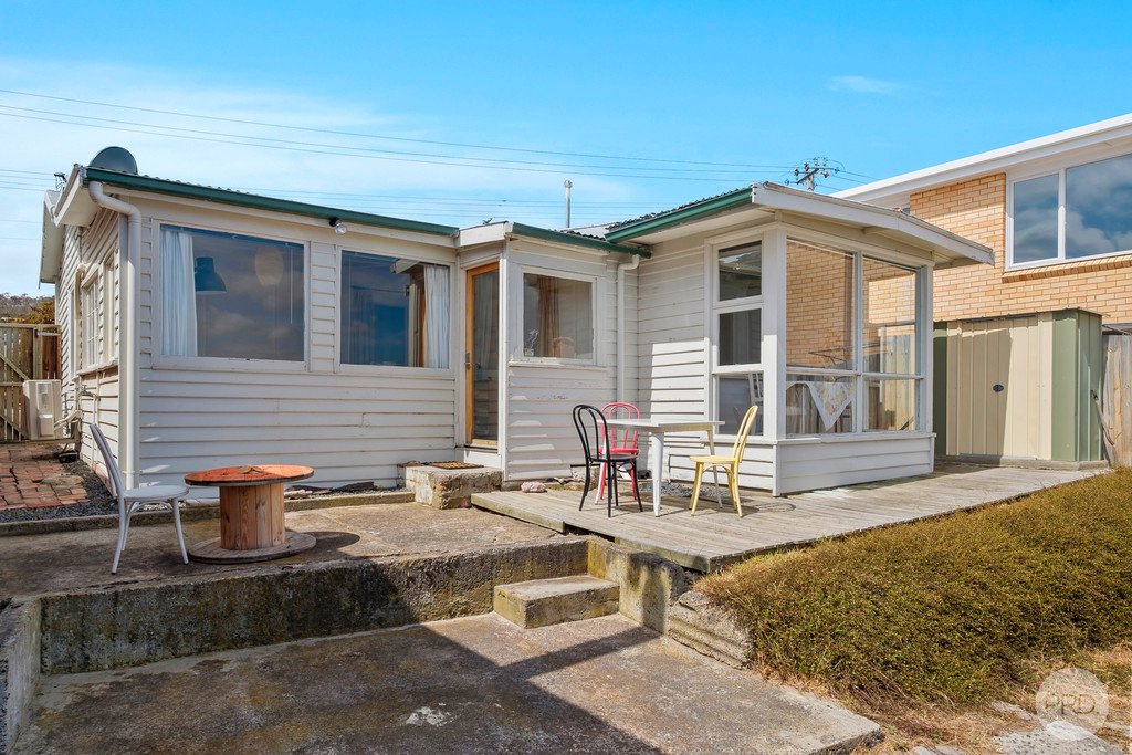 27 Howrah Road HOWRAH 14