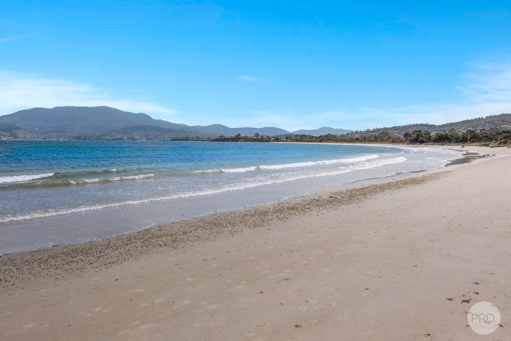 27 Howrah Road HOWRAH 17