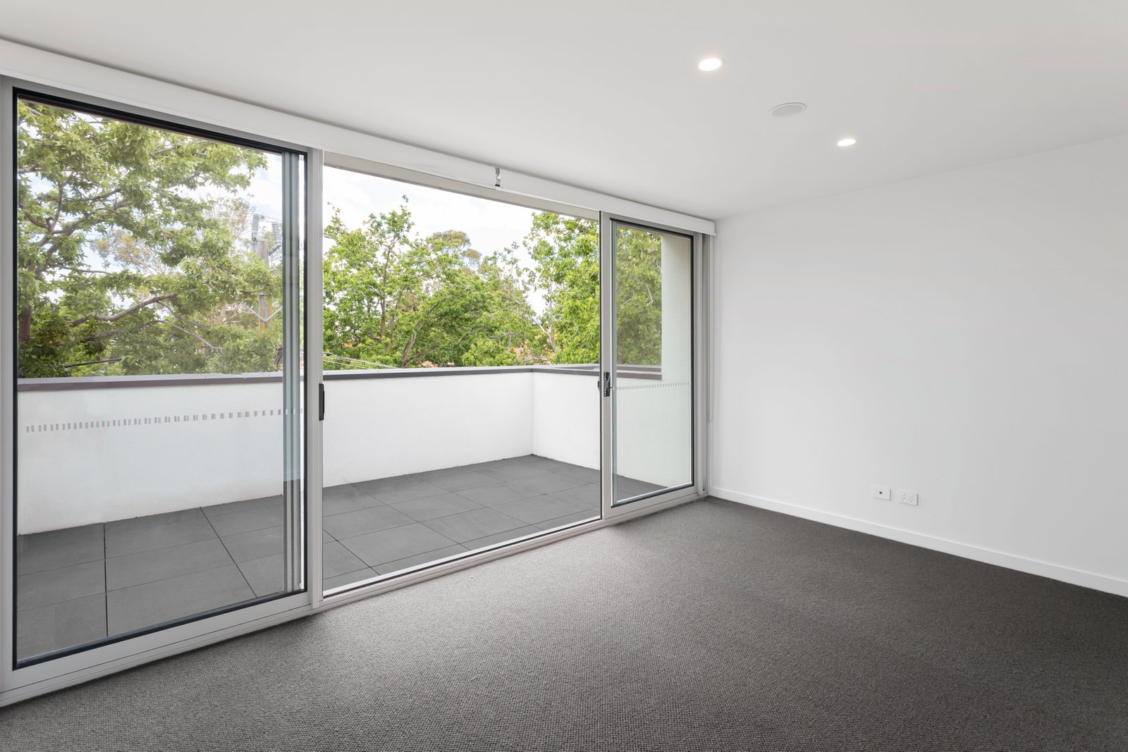 Real Estate and Property in 2/7 Hughenden Road, St Kilda East, VIC