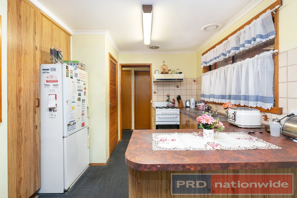 27 Huntington Street WENDOUREE 2