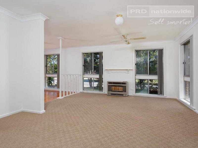 27 Huron Crescent LAKE ALBERT 3