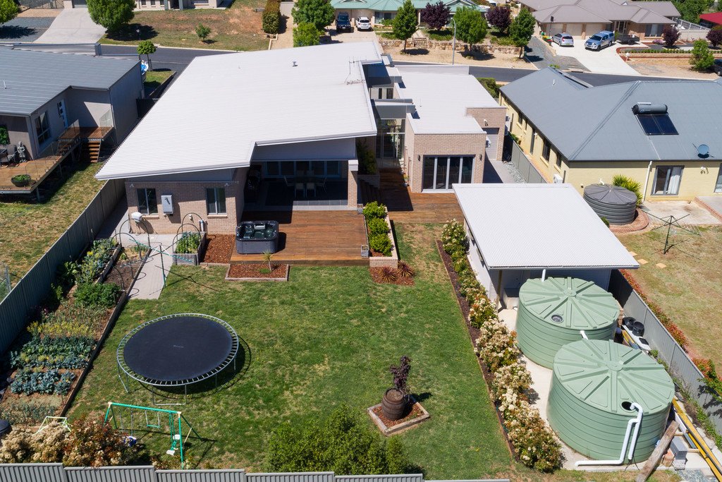 27 Hyland Drive BUNGENDORE 3