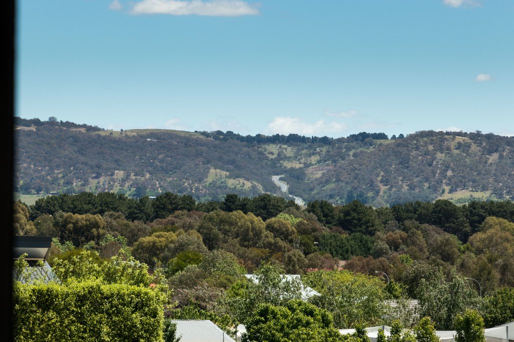 27 Hyland Drive BUNGENDORE 24